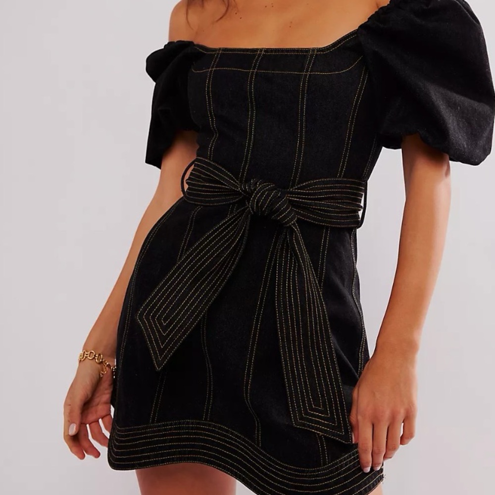 Elliatt Adriatric Dress